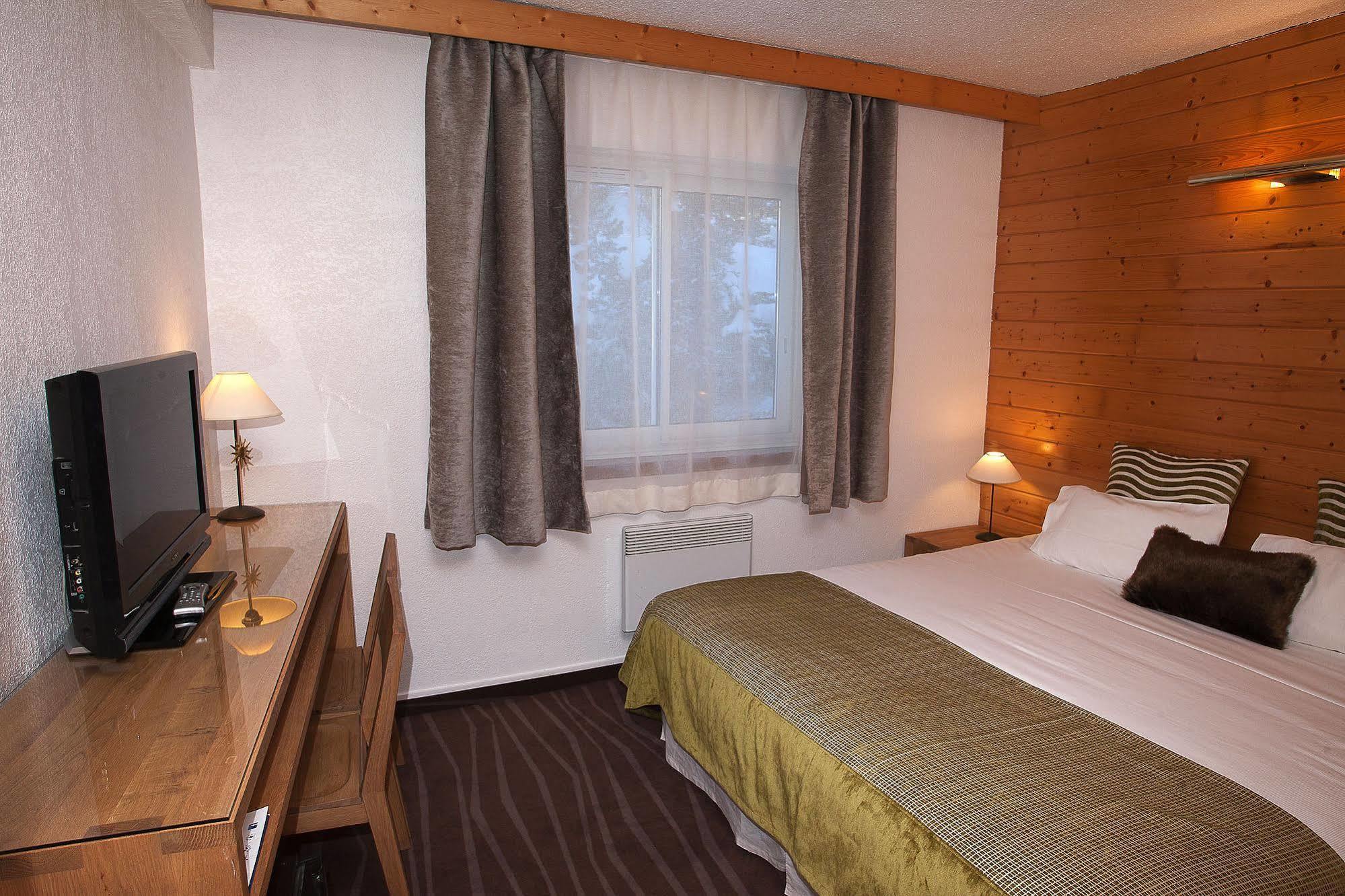 Le Grand Tetras Font-Romeu-Odeillo-Via